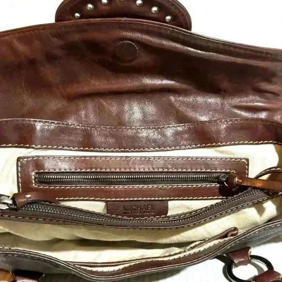 Michael Kors brown leather shoulder handbag - Picture 4 of 10